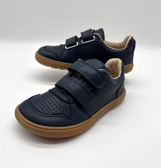 Koel Barefoot Dominic .