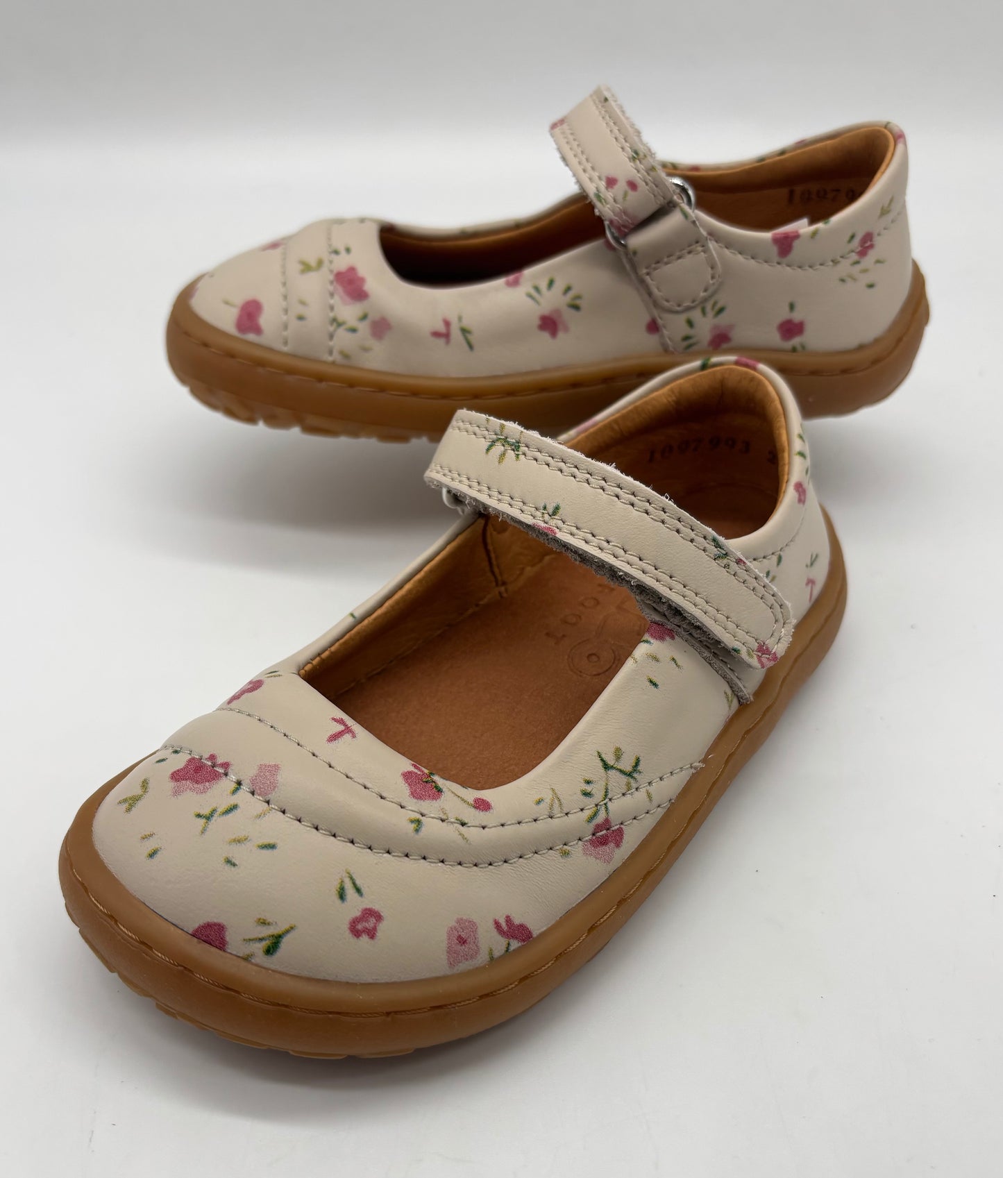 Froddo Barefoot Mary J .