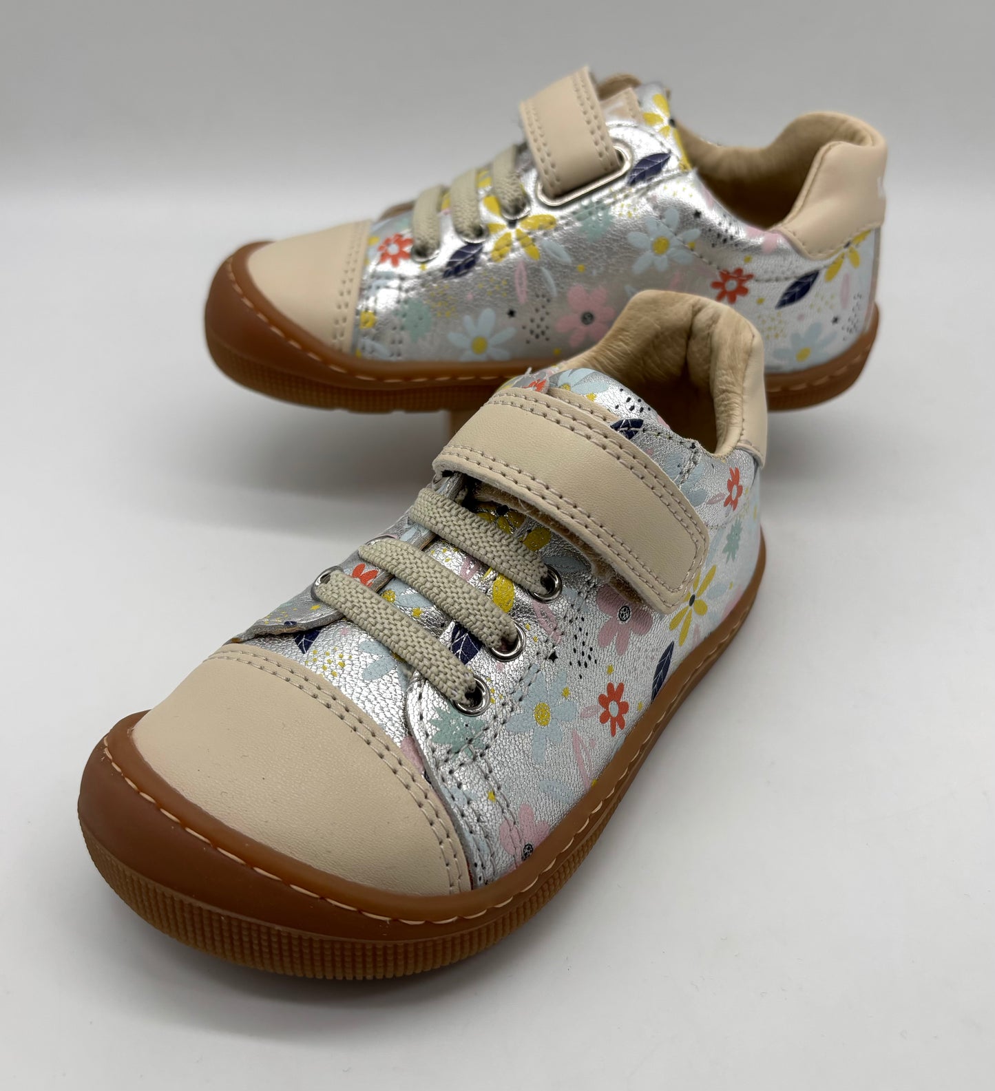 Koel Barefoot Domy II Met .