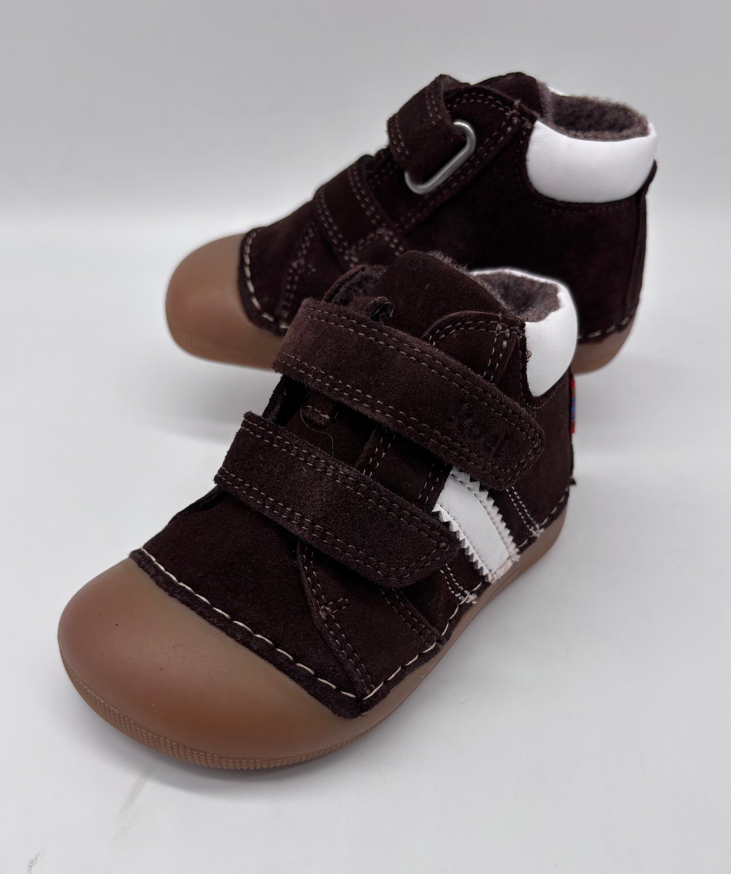 Koel Barefoot CRAWL Austin Suede .