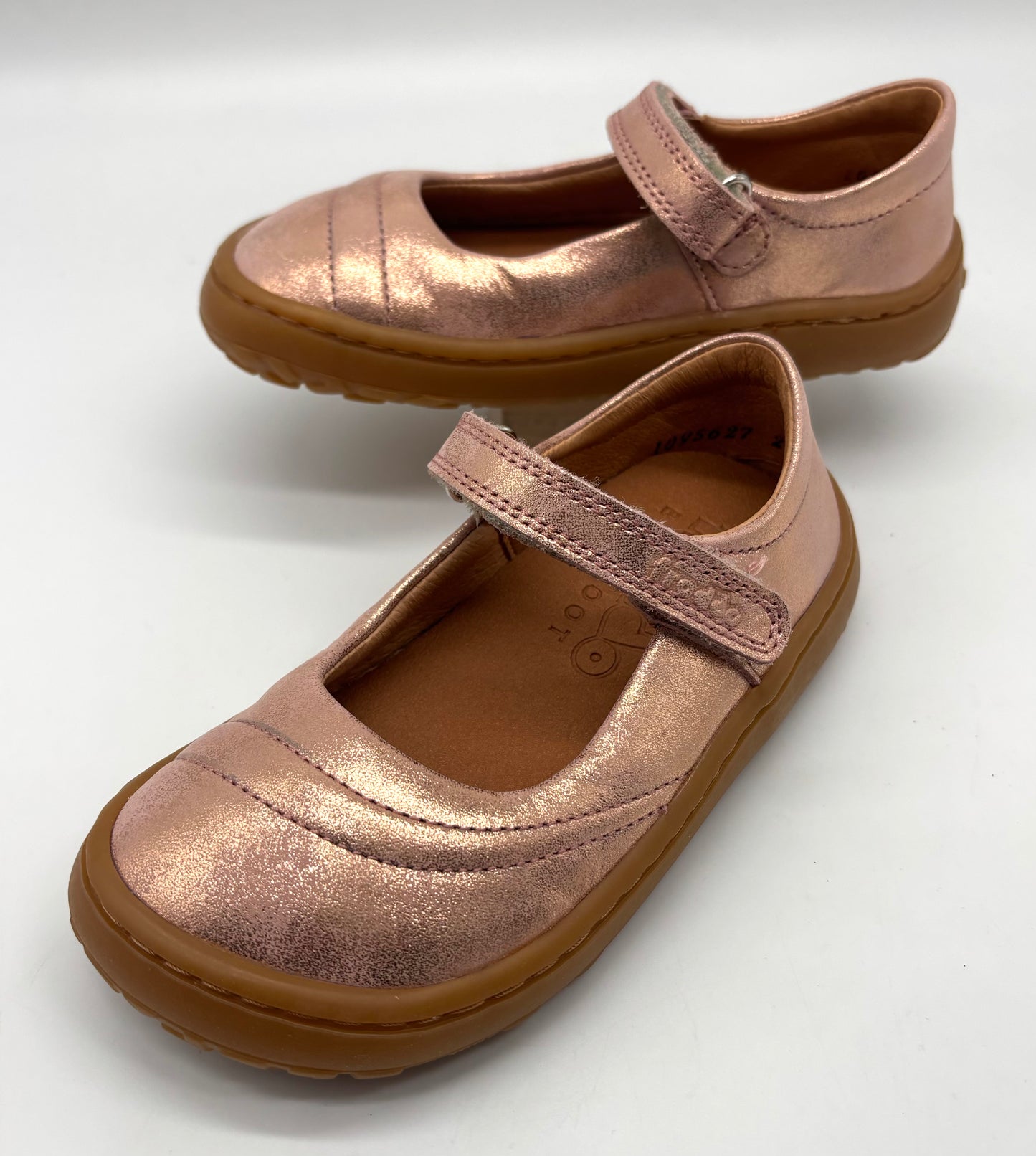 Froddo Barefoot Mary J .