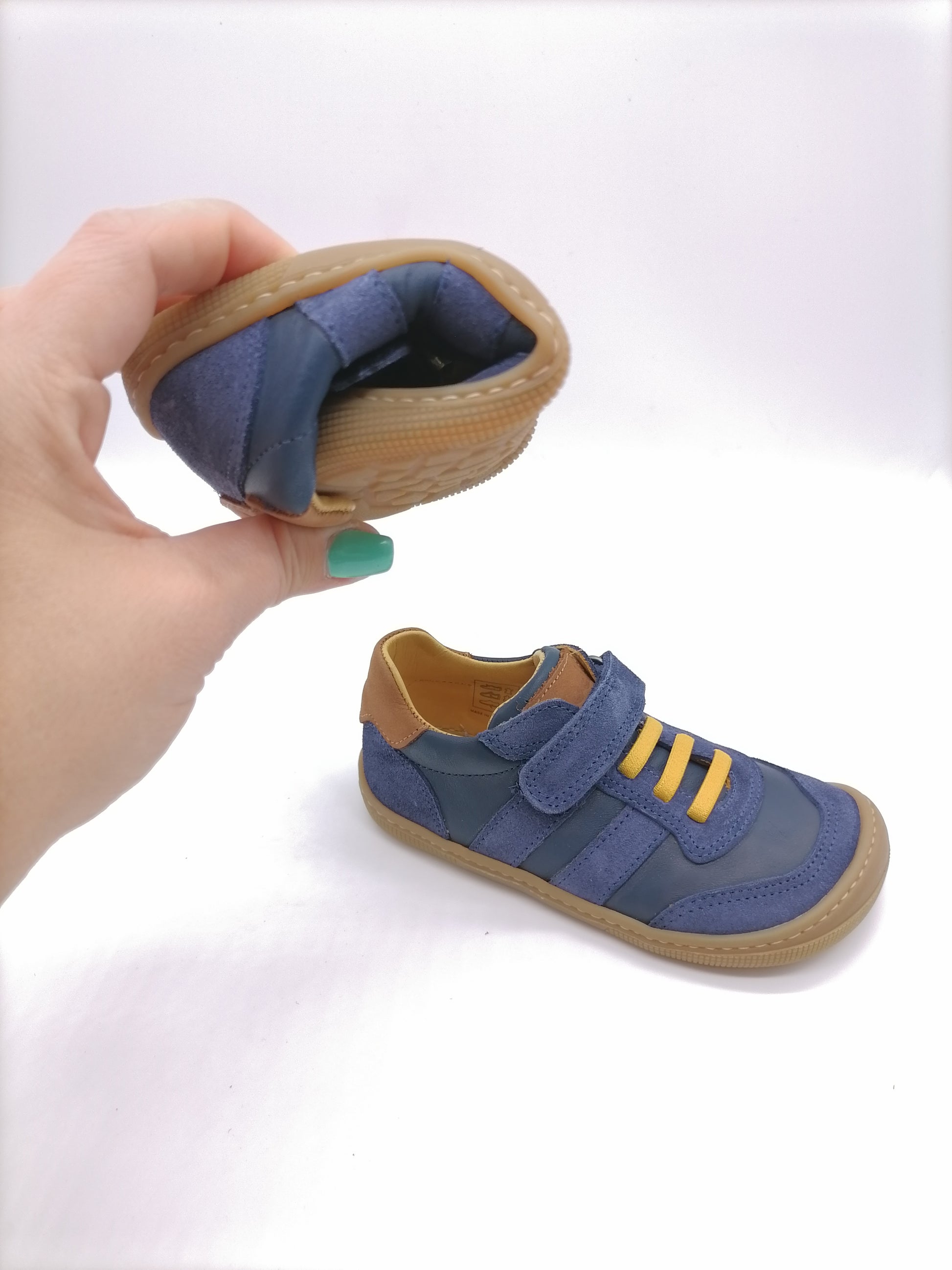 Koel Barefoot Dylan Suede, gelber Schnürsenkel Koel