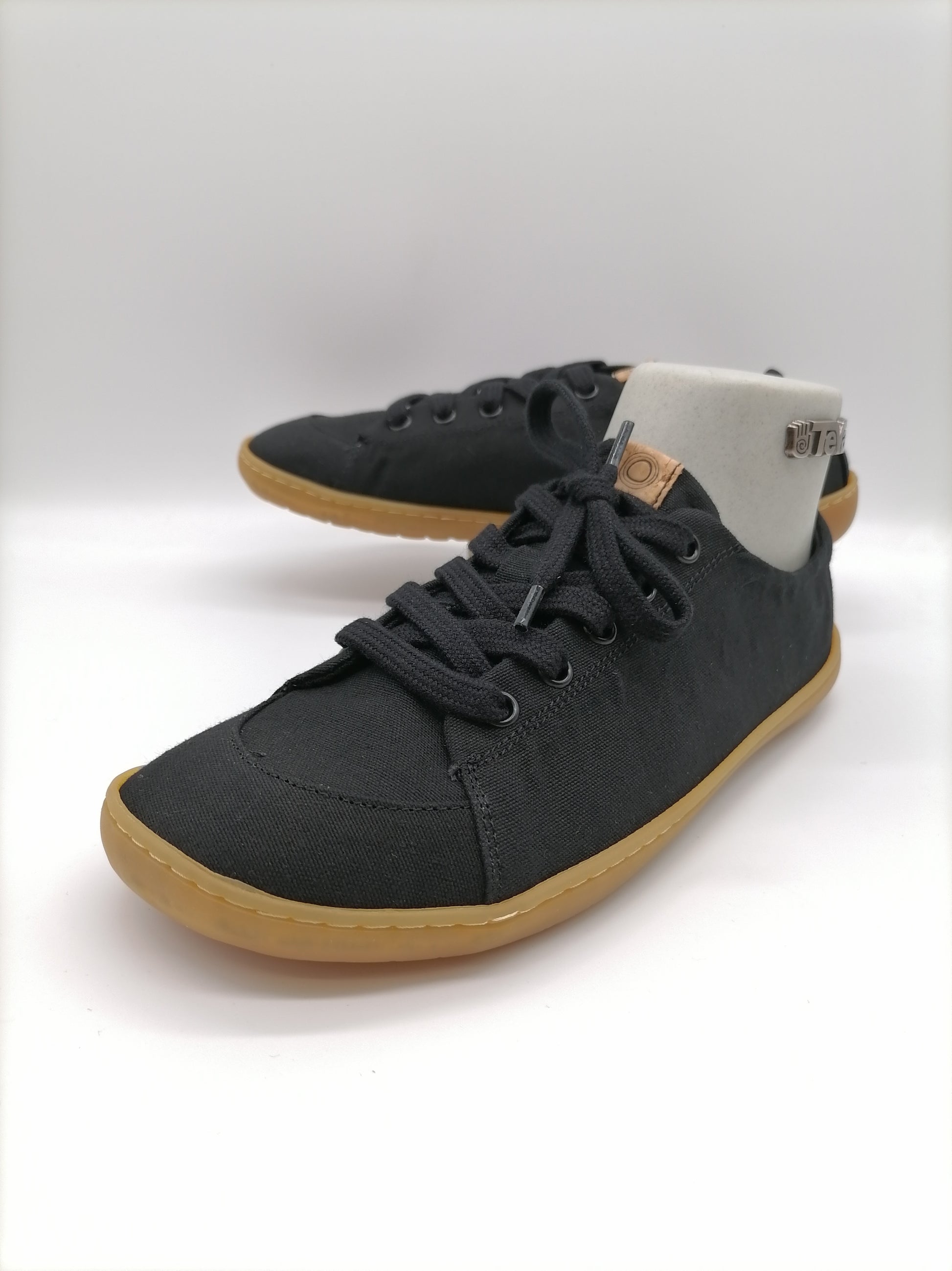 Mukishoes Jasper Low Liebevoll-getragen
