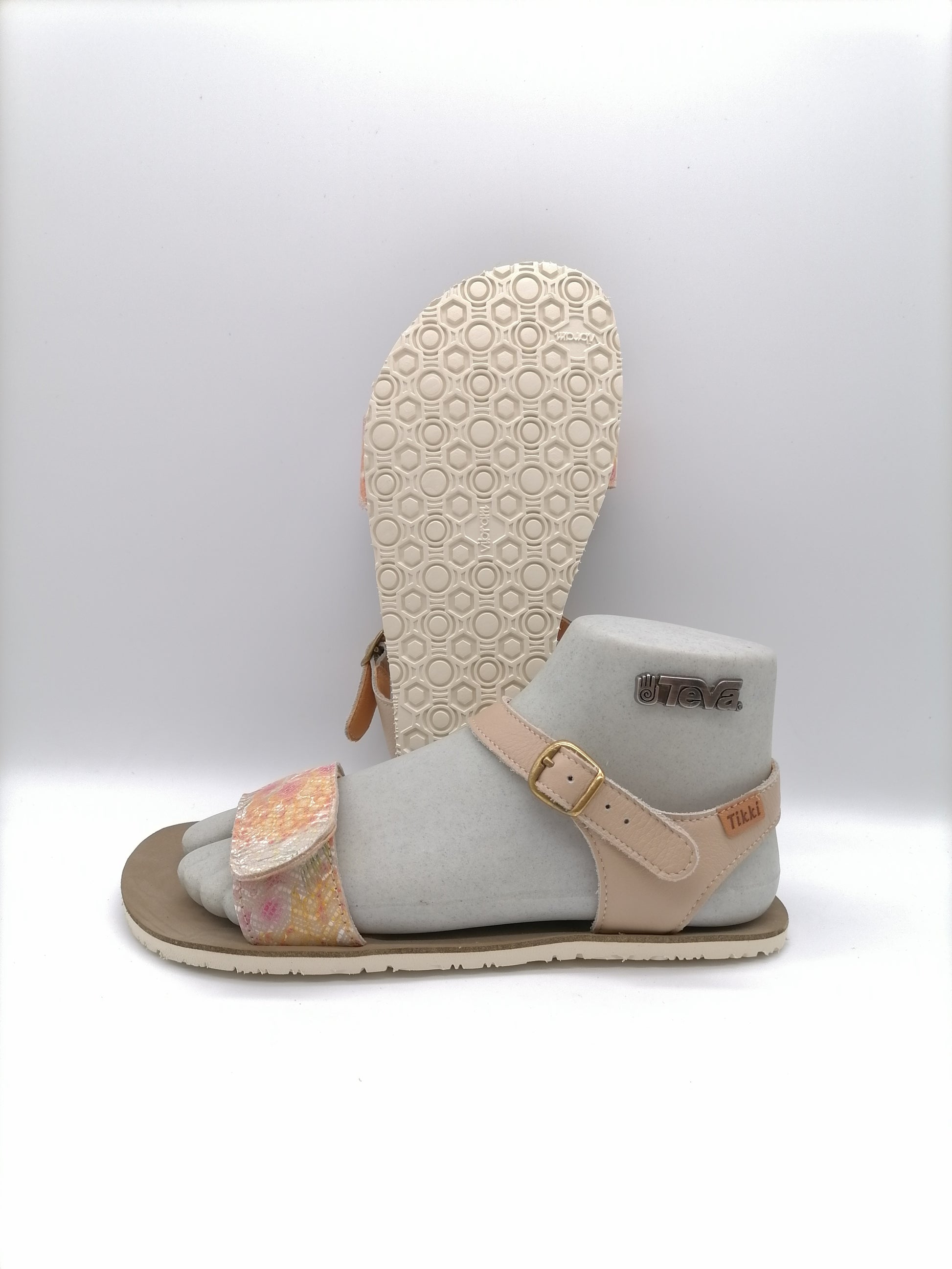 Tikki Vibe Leather Tikki