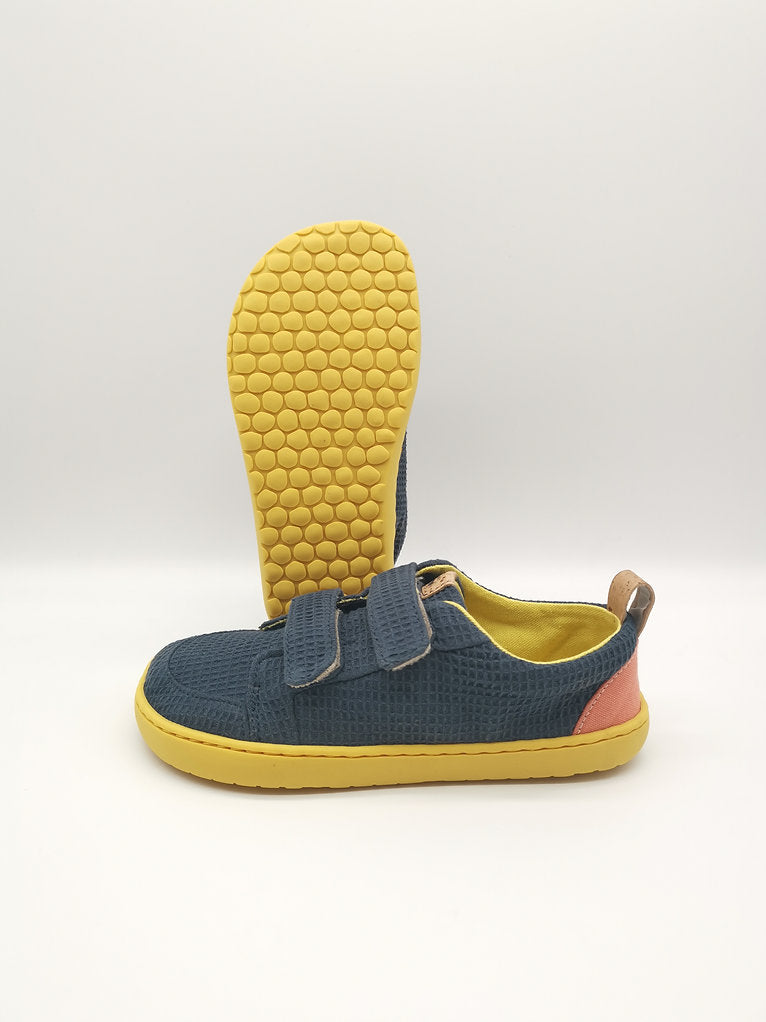 Mukishoes Woozle Play .
